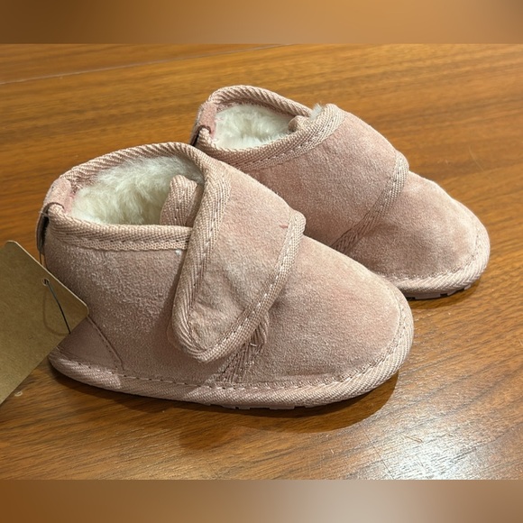 EMU Australia Toddler boots 12-18 months NWT - Picture 1 of 4